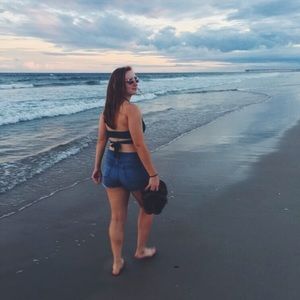 Meet your Posher, Macon